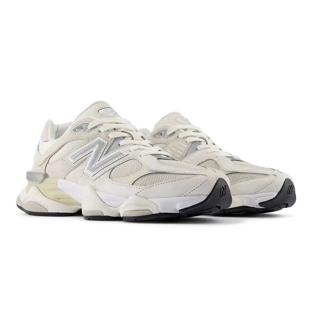 NB  9060 Sea Salt Moonbeam